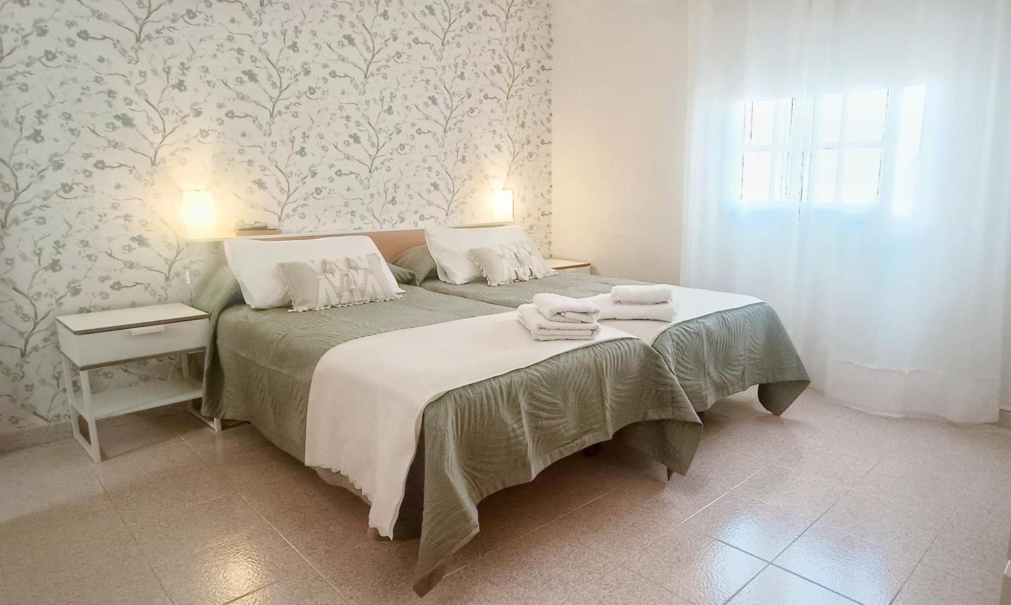 Center Santa Cruz, Alojamiento Centrico Con Gran Terraza, Cocina , Salon Y Banos, Todo Privado Ngoại thất bức ảnh